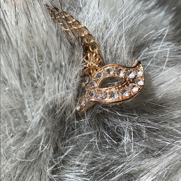 ๐ต ๐Host Pick๐ Mask Gem Necklace - Picture 6 of 8